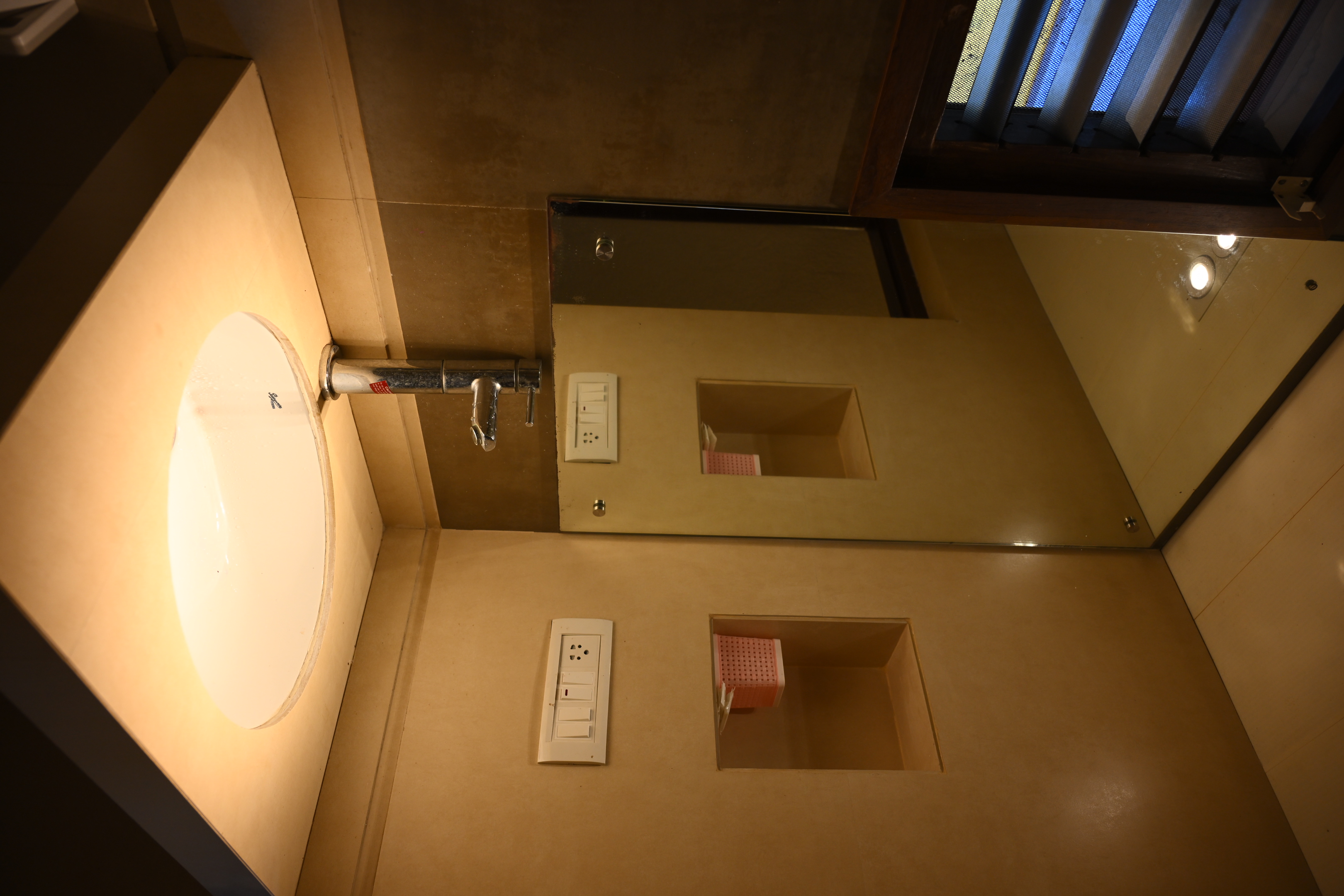 Ambodi Guthu gallery photo 4
